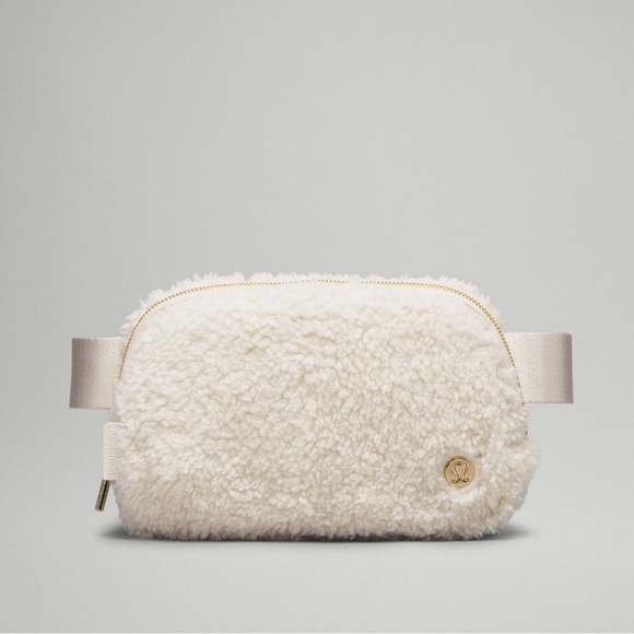 lululemon athletica Handbags - Brown Lululemon Everywhere Belt Bag 1L *Fleece